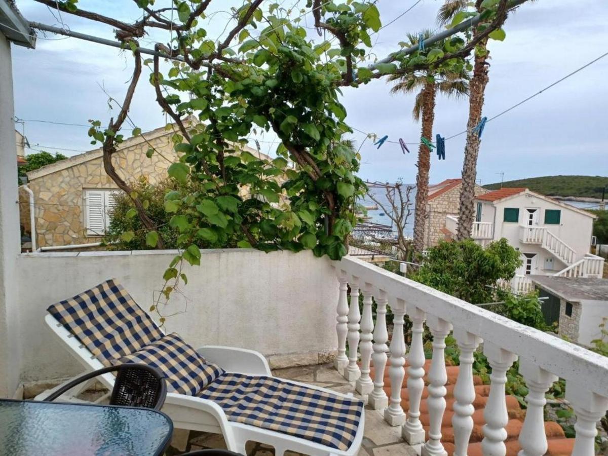 Apartments Katarina ヴィス エクステリア 写真