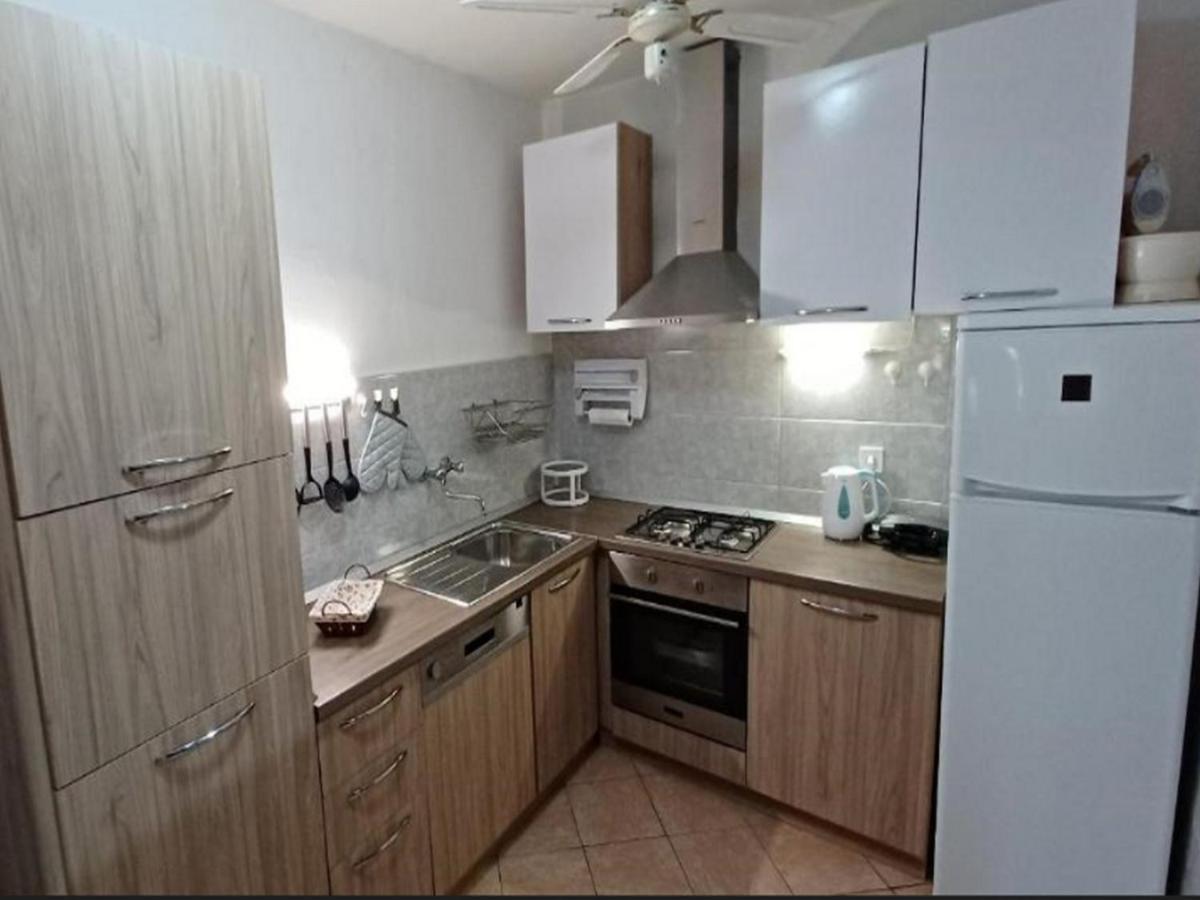 Apartments Katarina ヴィス エクステリア 写真