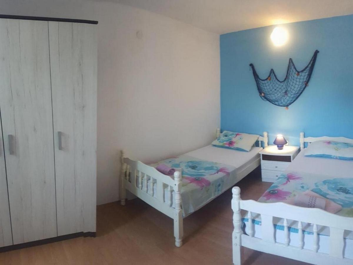 Apartments Katarina ヴィス エクステリア 写真