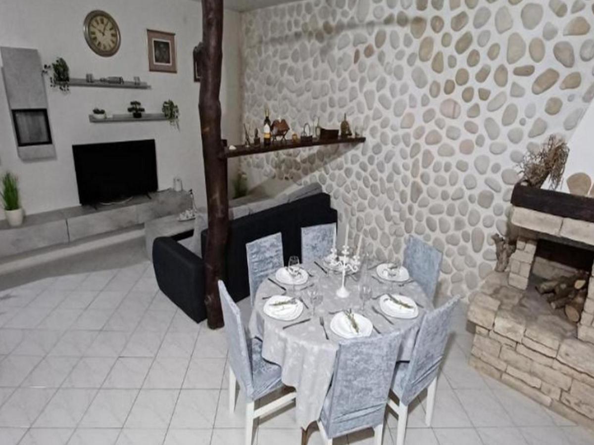 Apartments Katarina ヴィス エクステリア 写真